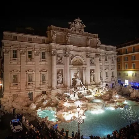 Trevi Luxury Maison Apartman