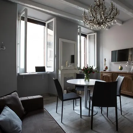Апартаменты Trevi Luxury Maison