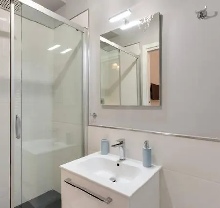 Апартаменты Trevi Luxury Maison *