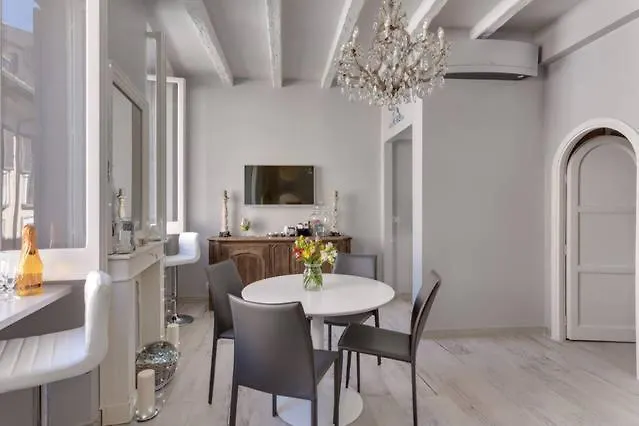 Trevi Luxury Maison *